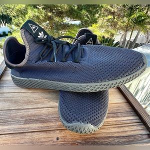 adidas Orig.  TENNIS HU Core Black Men's Shoes Pharrell Williams GZ9533 SZ 10.5